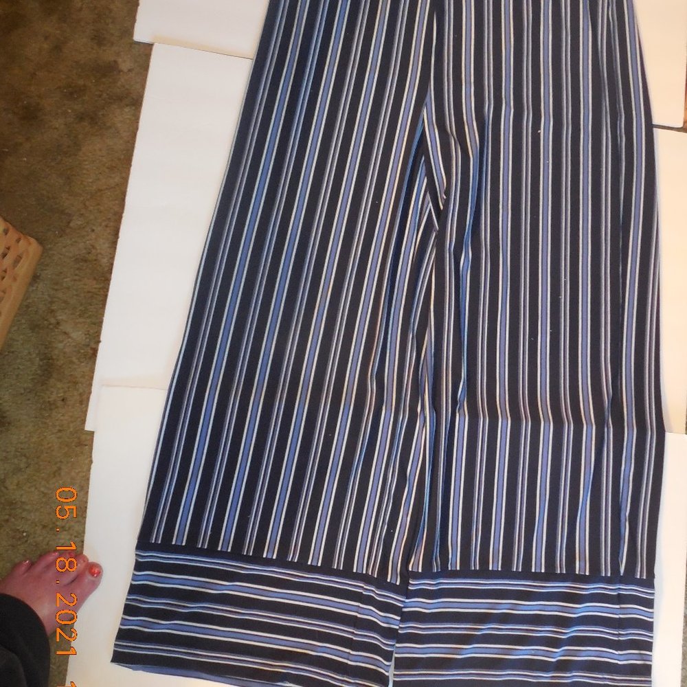 Roz & Ali XL Blue Stripe Wide-leg Pants NWT